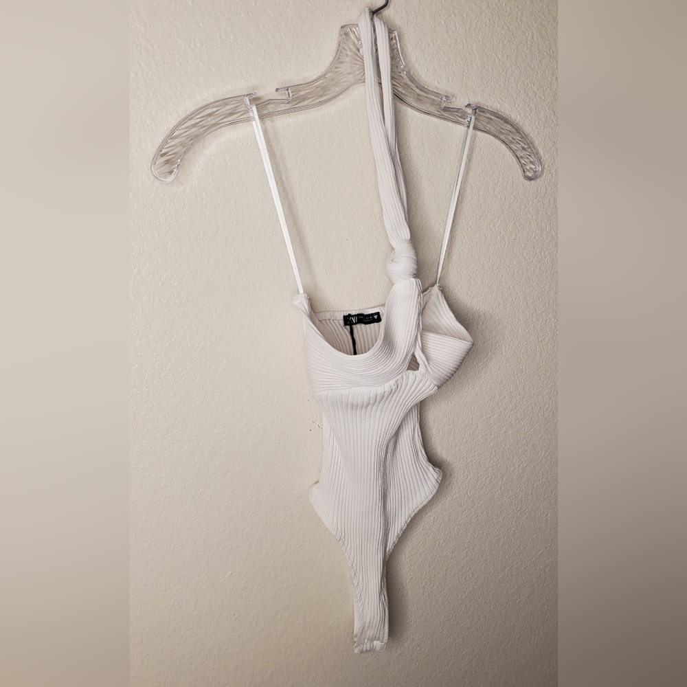 Zara Ribbed Knotted Front Bodysuit in Pearl White - Picture 4 of 8